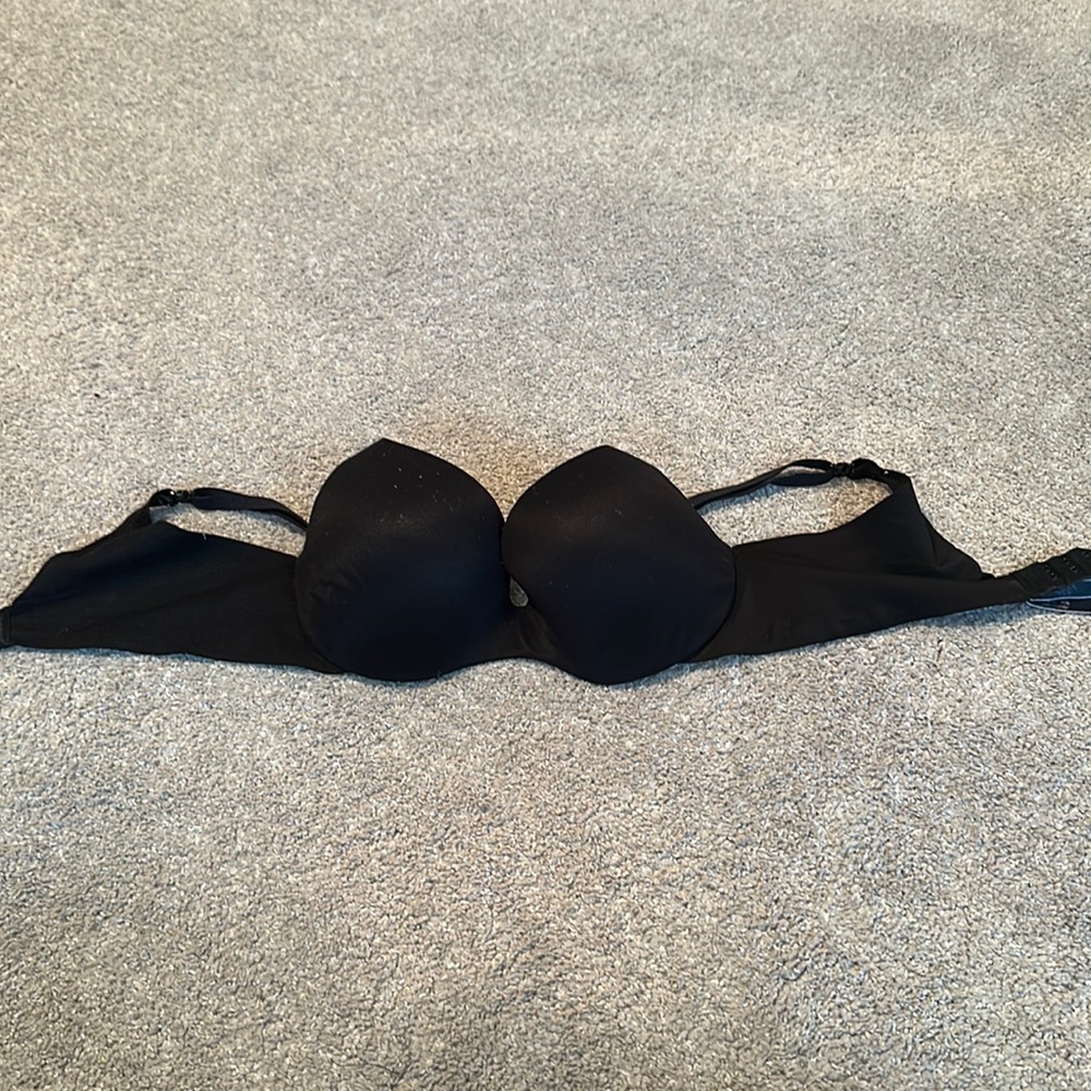Victoria’s Secret incredible bra in black size 32C